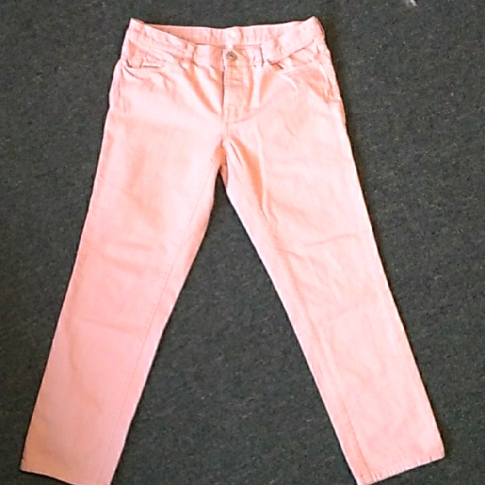 Pink Ann Taylor Loft boyfriend jeans. Size:26/2